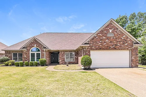 4463 Whispering Bend Dr Photo 1