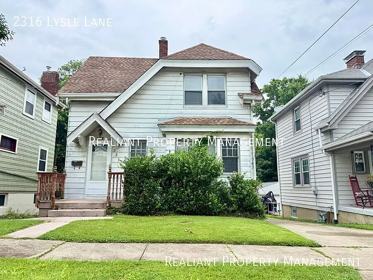 2316 Lysle Ln — Photo 1