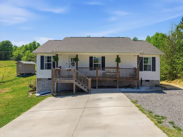 3587 Colston Ln, Tunnel Hill, GA 30755