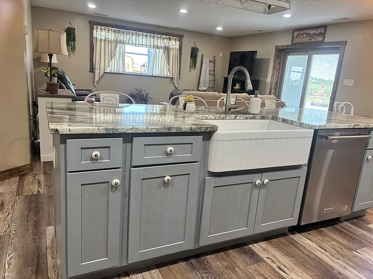 20516 London Rd — Photo 3