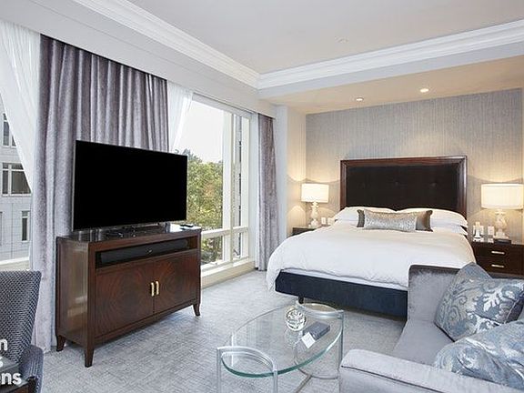 2nd image of 1 Central Park N #524