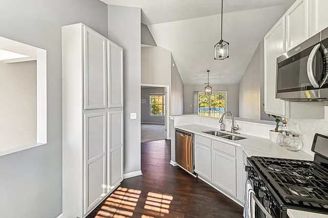 2227 Waterleaf Ct #203 — Photo 9