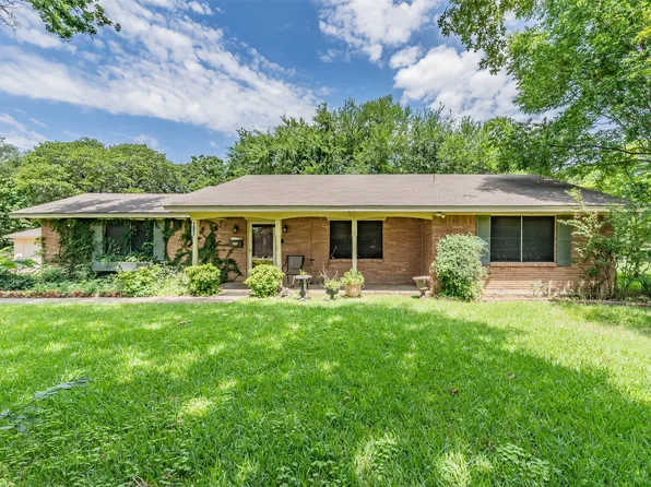 202 Mathis St, Seagoville, TX 75159
