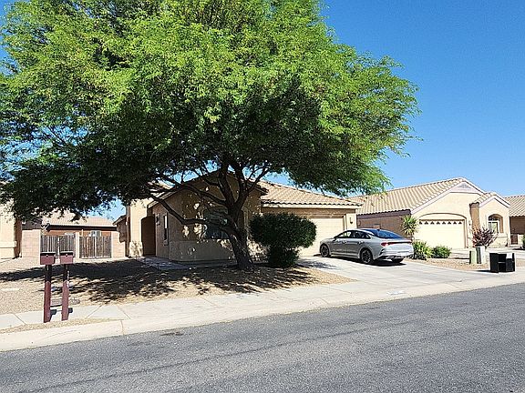 3rd image of 12701 N Fallen Fence Ln