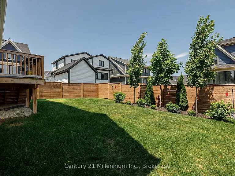160 Sycamore St — Photo 42
