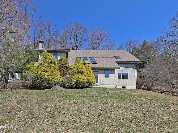 3rd image of 519 Kirchner Rd