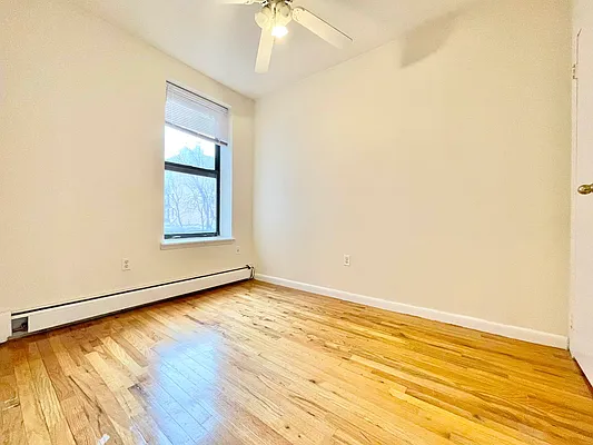 Rented by City Connections Realty | media 6