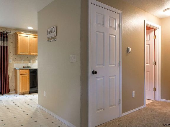 5th image of 1639 SW Ashcreek Ln