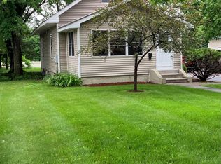 1164 5th St NW, Elk River, MN 55330