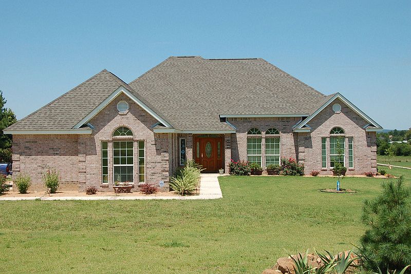 1st image of 107 Redbud Ln