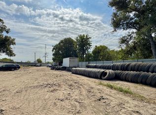 7617 Ley Rd, Houston, TX 77028