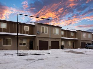 5805 Victoria Ave UNIT F, Williston, ND 58801