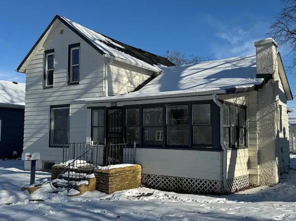 1816 4th St, Perry, IA 50220