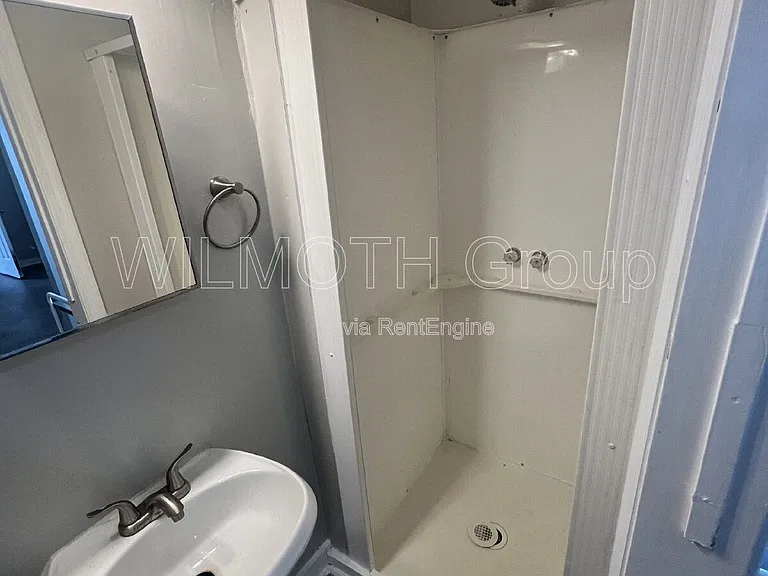320 N Sherman Dr #A — Photo 9