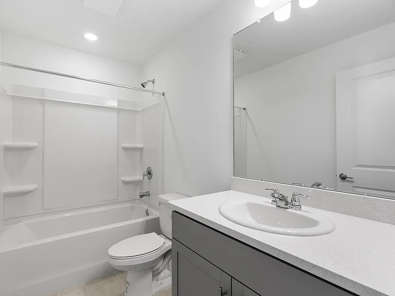 2130 Hallier Cv — Photo 21
