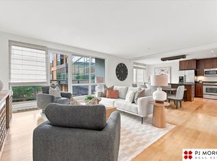 200 S 31st Ave APT 4300, Omaha, NE 68131