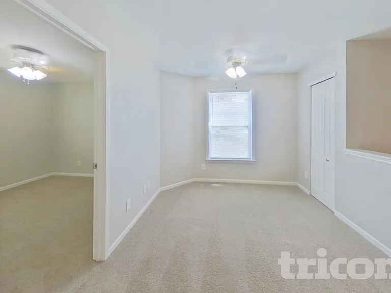 1117 Swearngan Ridge Ct — Photo 16