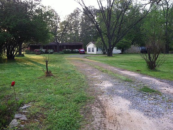 Driveway / Eagle Rd View