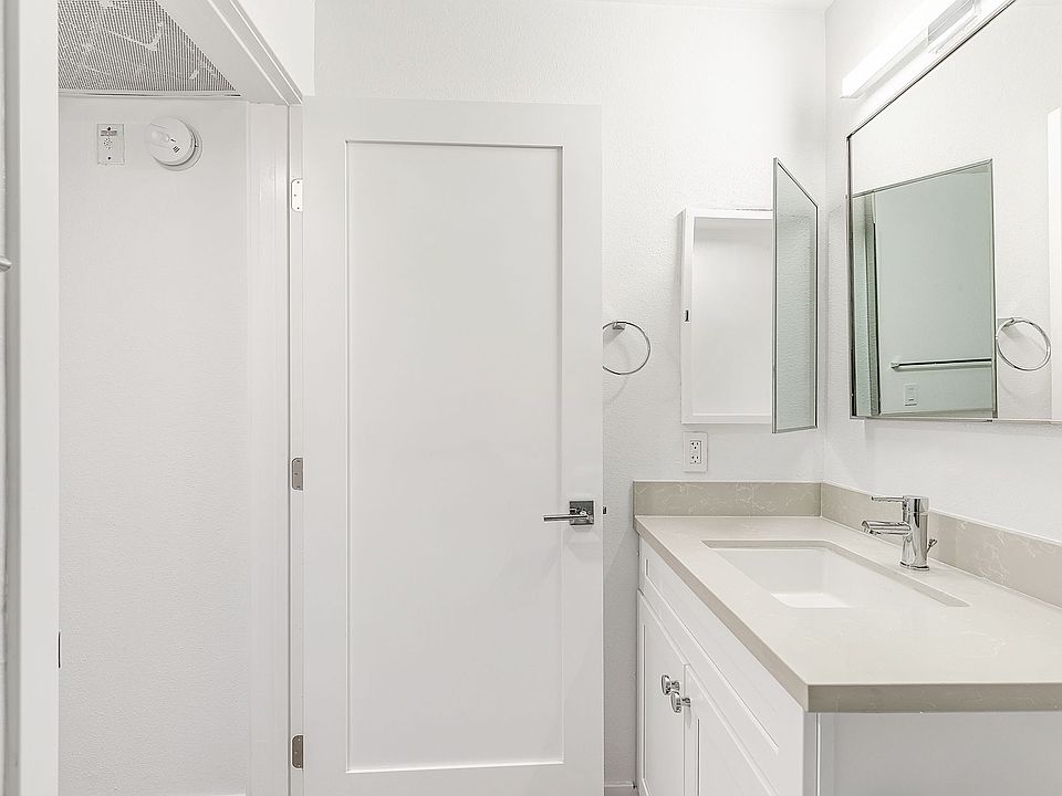 1st image of 5807 Laurel Canyon Blvd APT 101