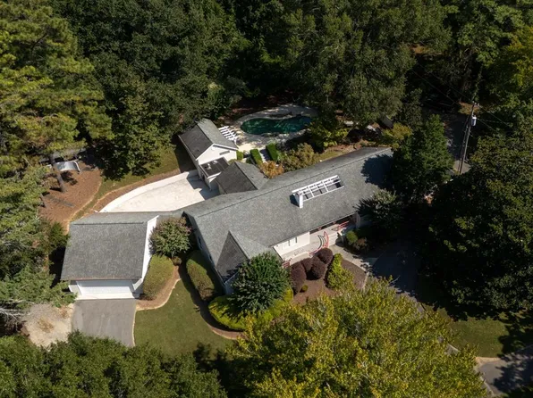 1509 Dug Gap Rd, Dalton, GA 30720