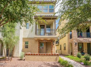 2748 S Harmony Ave, Gilbert, AZ 85295