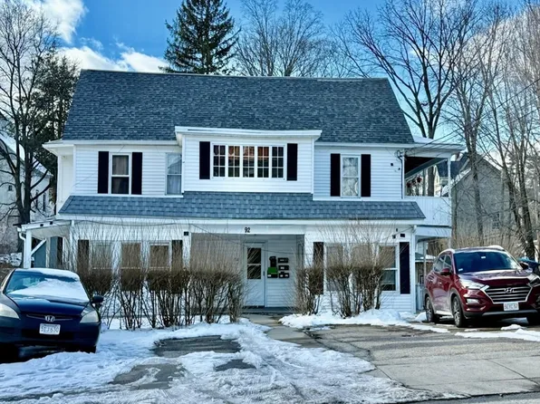 92 Elm St, Southbridge, MA 01550
