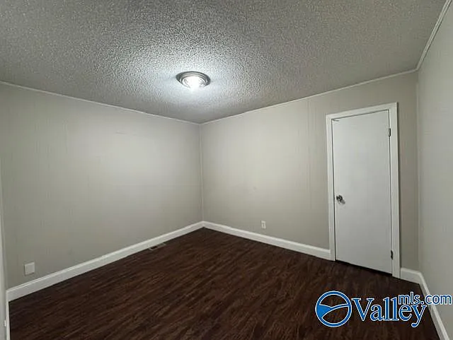 2810 Hillsboro Rd SW — Photo 20