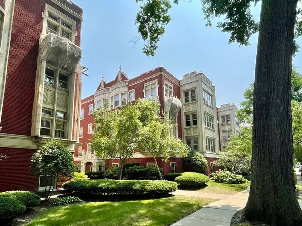 220 N Oak Park Ave APT 2T, Oak Park, IL 60302