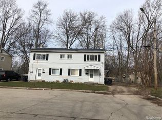 32209 Ontonagon St, Westland, MI 48186