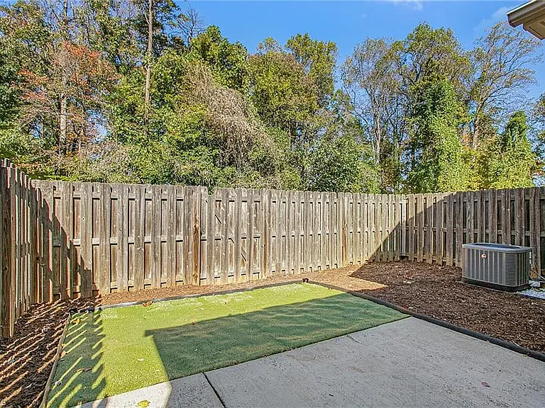 4138 Baylor St — Photo 26