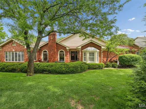 13302 Fairfield Circle Dr, Chesterfield, MO 63017