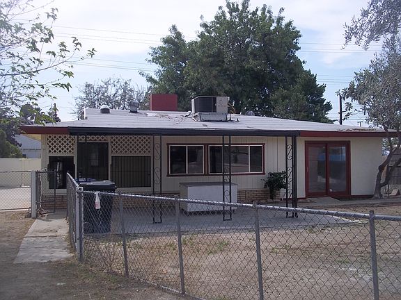 2nd image of 566 E Johnston Ave