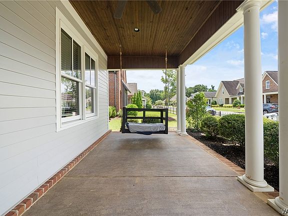 5th image of 5343 Courtney Ave