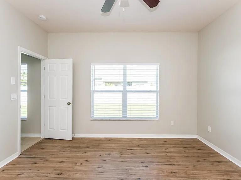 1807 Bonita Bluff Ct — Photo 9