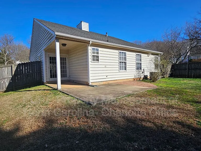 8237 Hornwood Ct — Photo 4