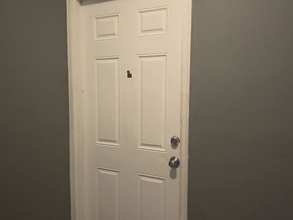 3rd image of 350 S Orange Ave #3B