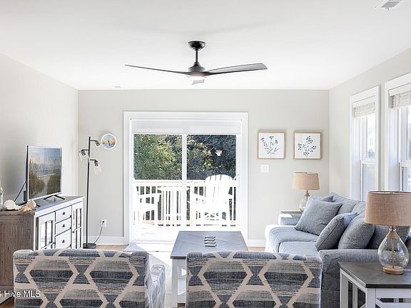 5th image of 102 Fairfax Road