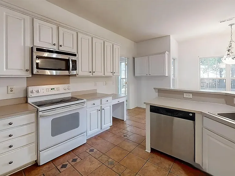 7411 Gate Key Ct — Photo 4