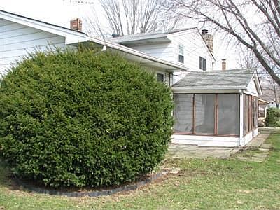 2nd image of 21281 Nottingham Dr