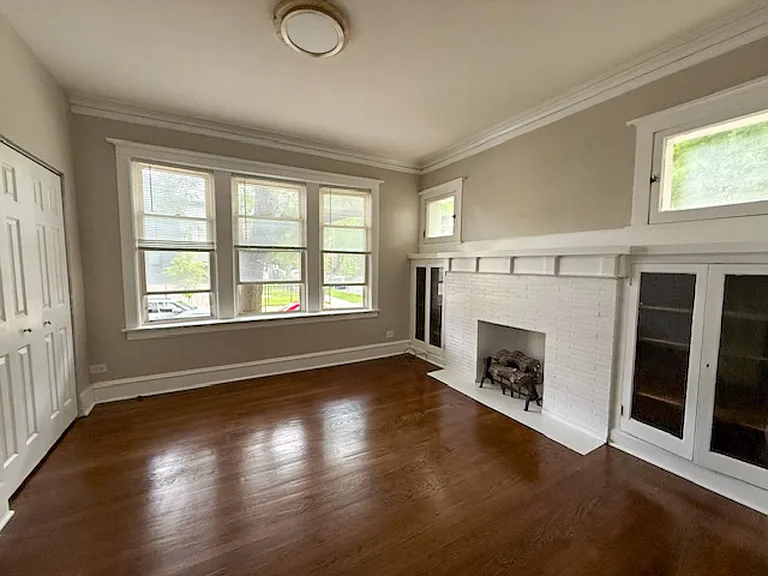 3305-09 W. Sunnyside Ave./4458 N. Spaulding Ave. — Photo 5