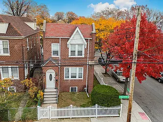 1352 Hollywood Avenue