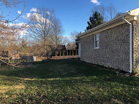 3rd image of 185 Birch Dr