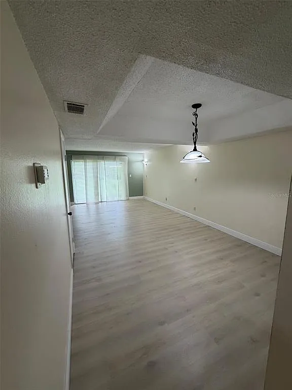 3 bed, 2.5 bath, 1588 sqft, $1,850 — Photo 4