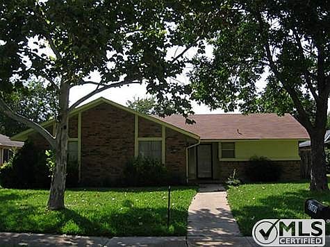 1st image of 2109 Glencrest Ln