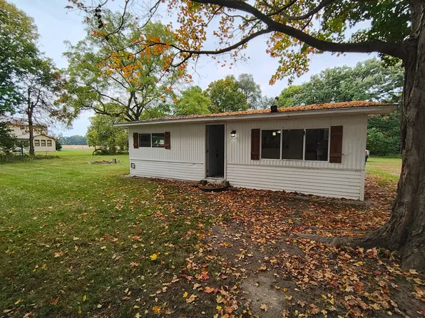 324 Calhoun St #2, Union City, MI 49094