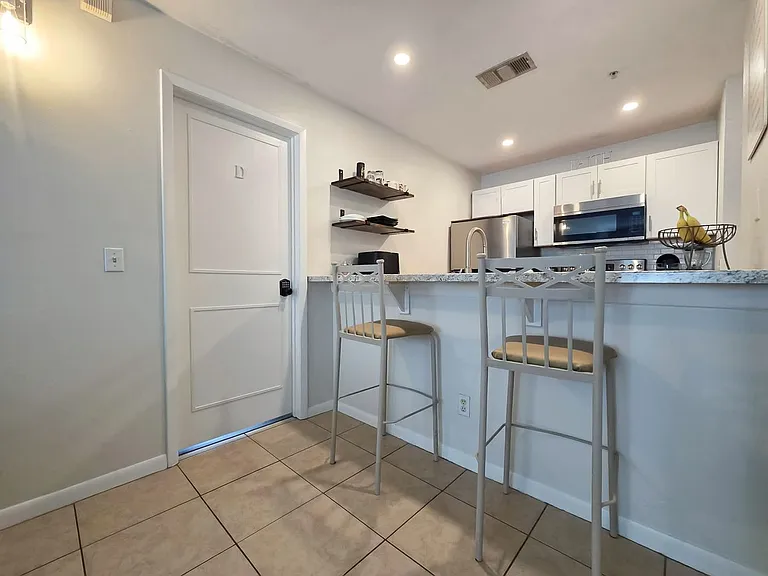 3800 SW 20th Ave #206 — Photo 10