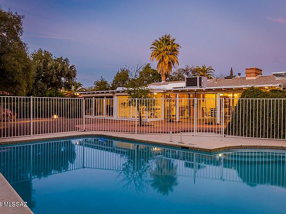 2nd image of 105 N Camino Miramonte