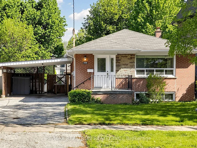 398 Connaught Ave — Photo 1