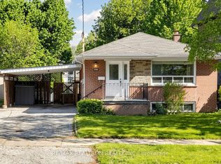 398 Connaught Ave, Toronto, ON M2R 2M2