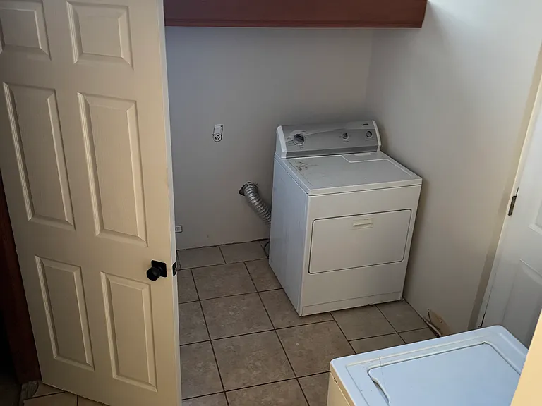 2525 Dean Rd — Photo 13